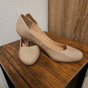 Chic Nude Women's Heels